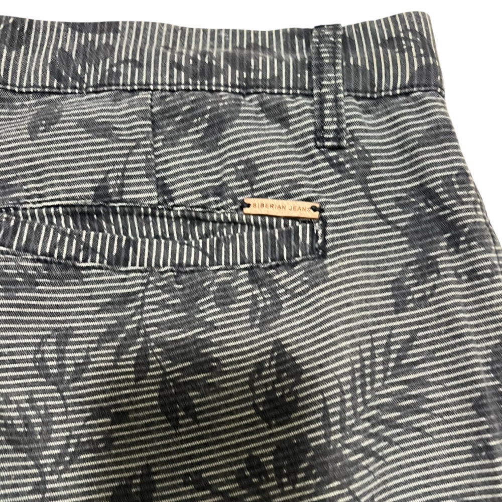 Siberian Men’s Floral Print Casual Shorts Gray Striped Size 46 - Picture 5 of 7